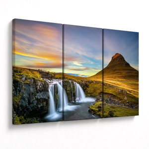 Schilderij - Berg en watervallen in Ijsland