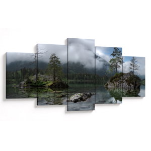 Schilderij - Bomen in meer