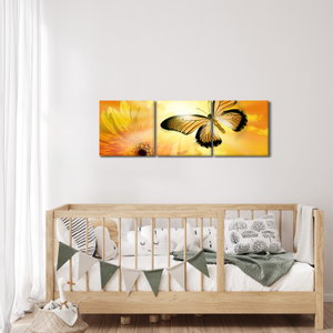 Schilderij - Gele vlinder met bloem (3)