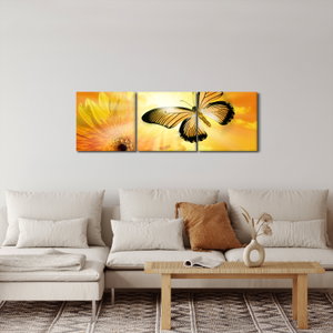 Schilderij - Gele vlinder met bloem (4)