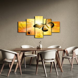 Schilderij - Gele vlinder met bloem (3)