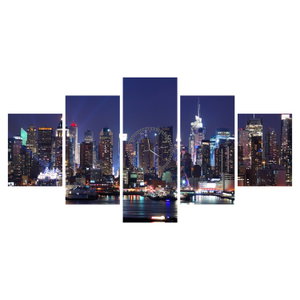 Schilderij - Verlichte wolkenkrabbers van New York (met klok) (6)
