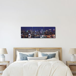 Schilderij - Verlichte wolkenkrabbers van New York (met klok) (2)